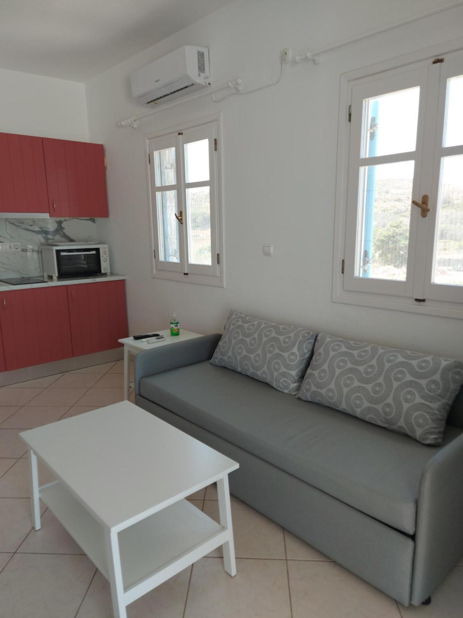 Milithos Apartments 2 Adamantas Exterior photo